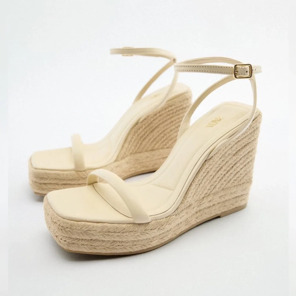 NWT Zara Leather Wedge Sandals - Picture 3 of 5